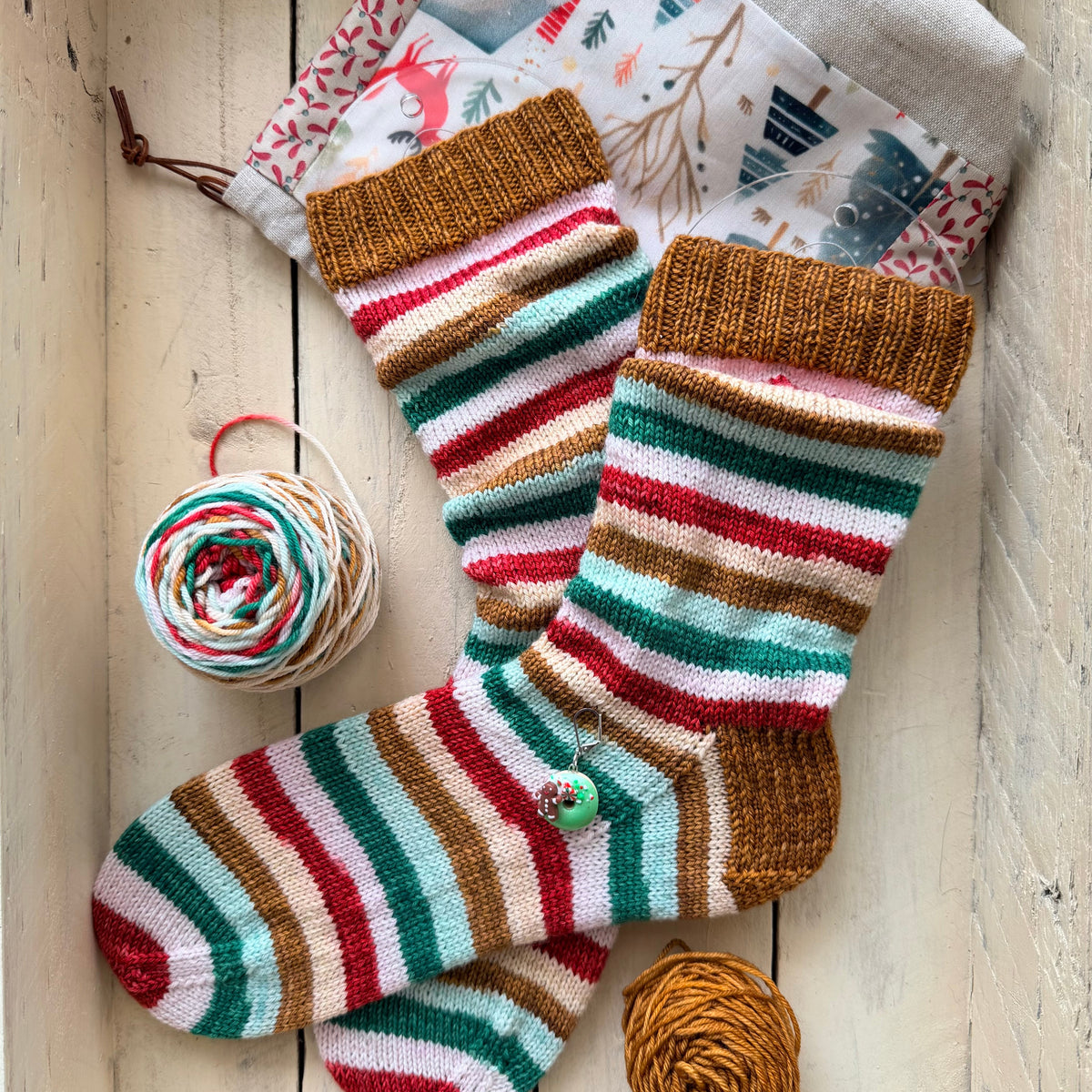 Gingerbread Kisses and Christmas Wishes - February 2026 Yarn Club Extr ...