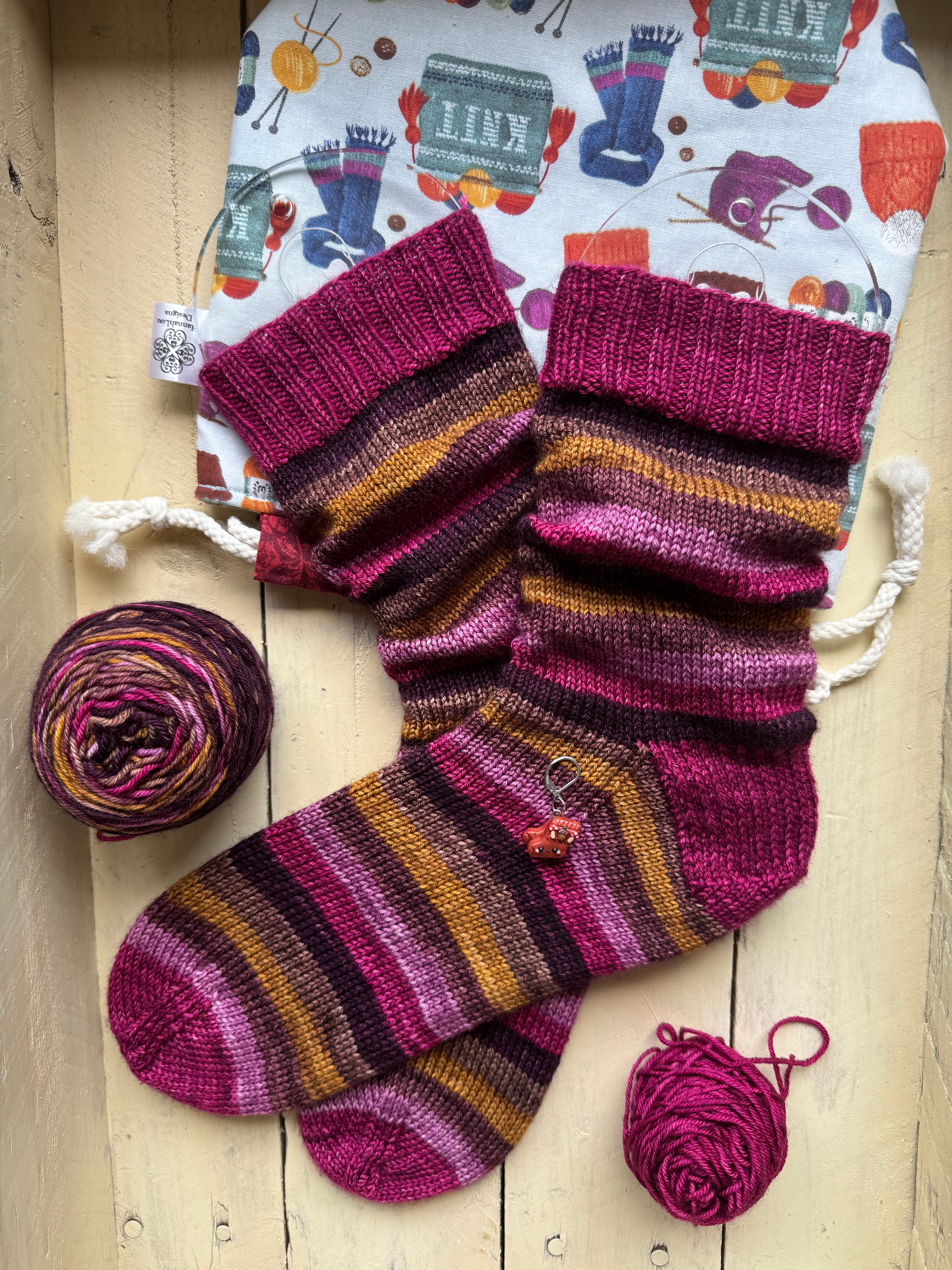 Baguette's & Bordeaux - September 2025 Yarn Club Extras