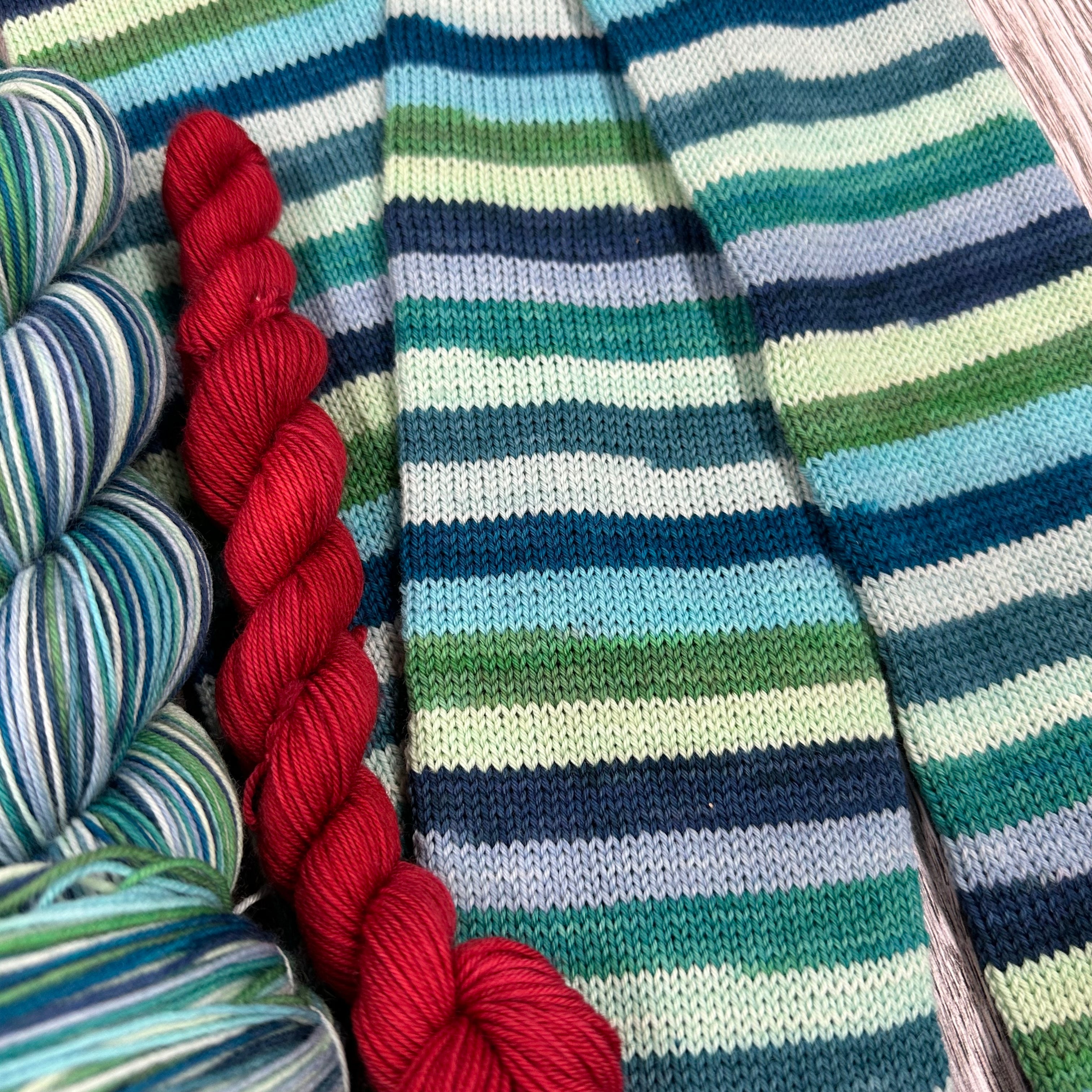 Happier Than A Pig In Mud: Self Striping Cotton Yarn Dishcloth